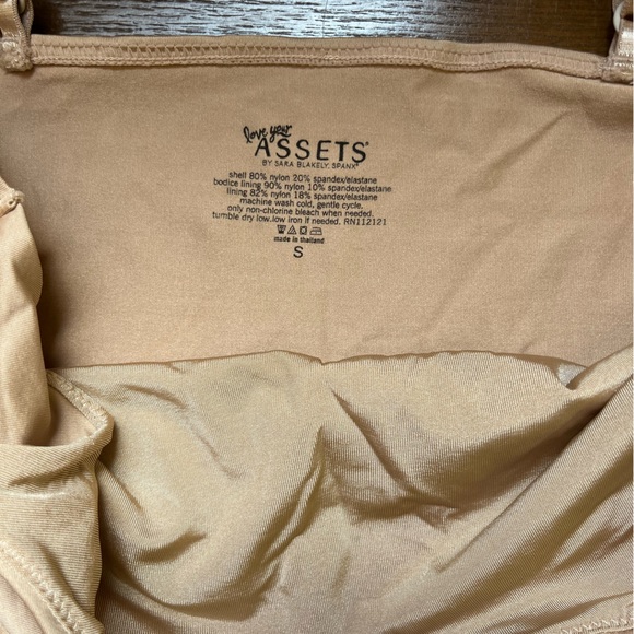 Spanx shaping camisole tank top * Size S - Picture 2 of 2